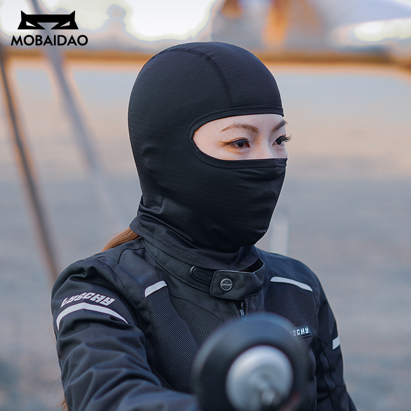 Letnia kominiarka z jedwabiu l – Wool Balaclava Knit recenzja i cena